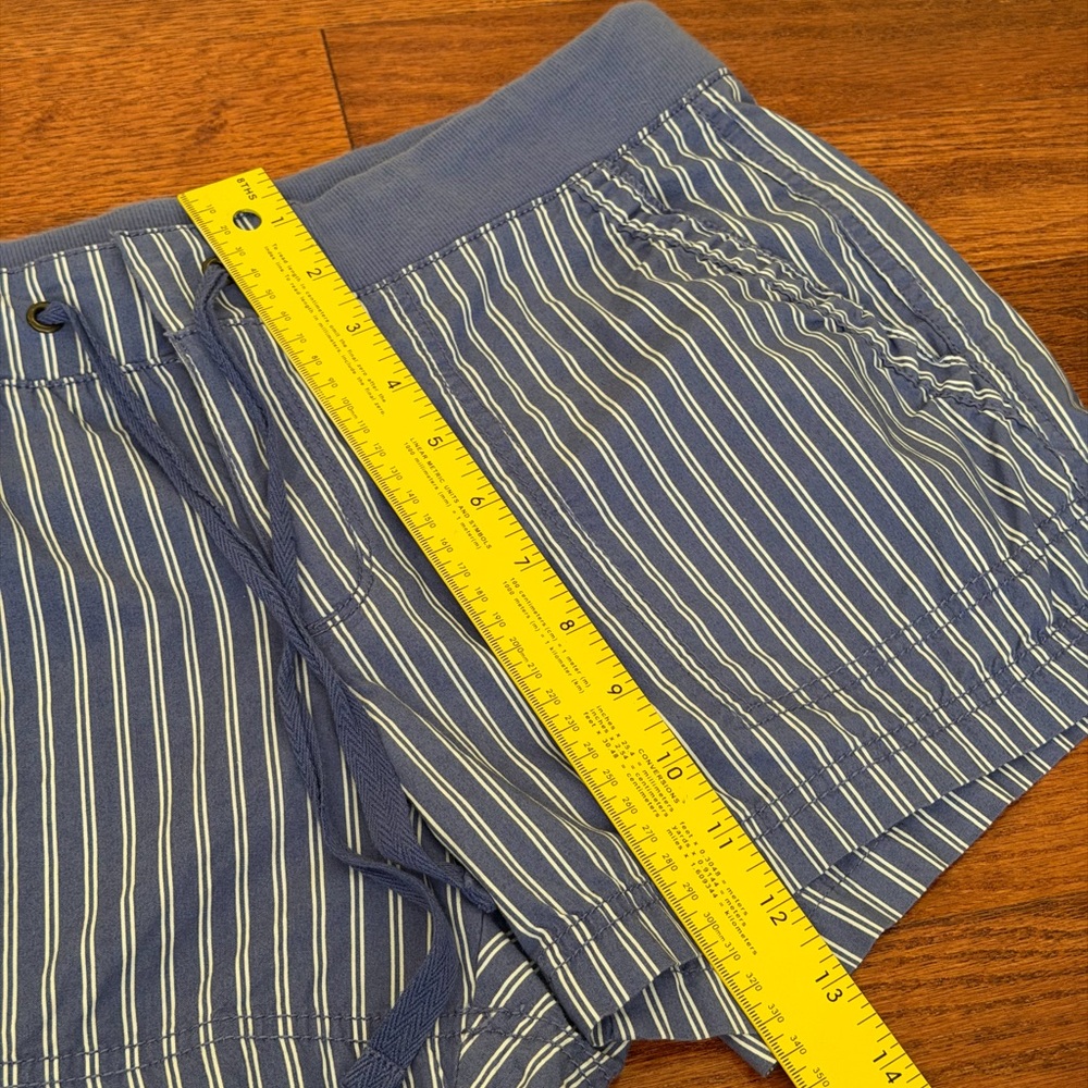 a.n.a Women’s Casual Shorts 3 Pairs - Picture 8 of 9